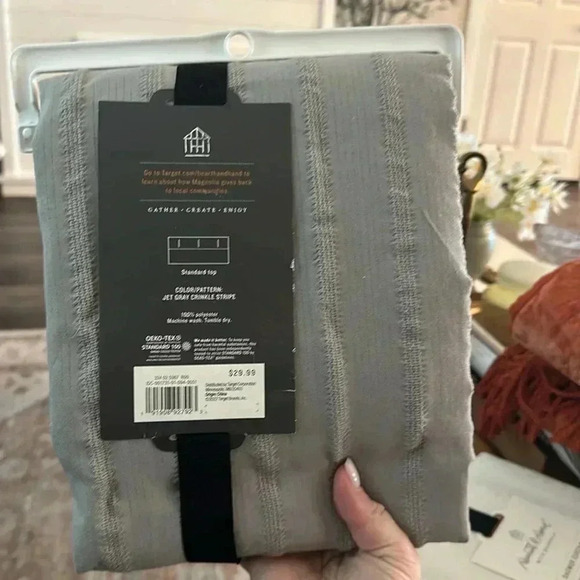 NWT HEARTH & HAND GRAY SHOWER CURTAIN - Picture 2 of 2